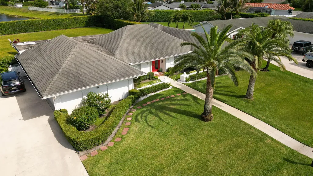10124 Seagrape Way Palm Beach Gardens FL 33418