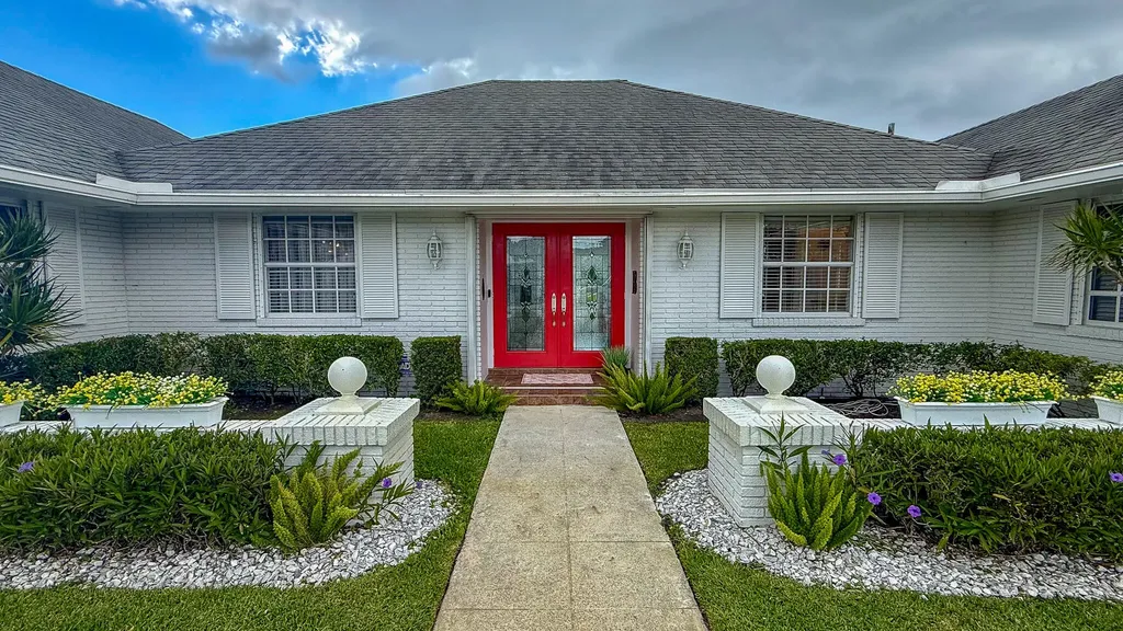 10124 Seagrape Way Palm Beach Gardens FL 33418