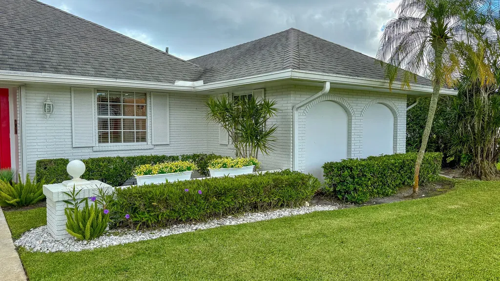 10124 Seagrape Way Palm Beach Gardens FL 33418
