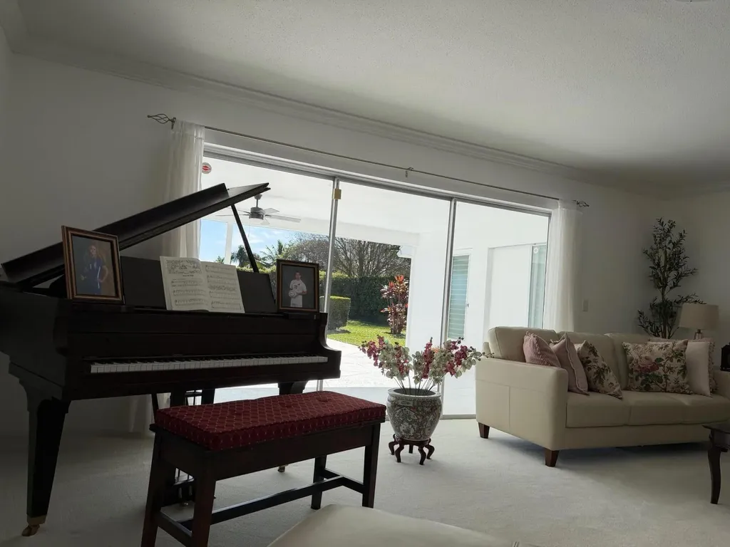 10124 Seagrape Way Palm Beach Gardens FL 33418