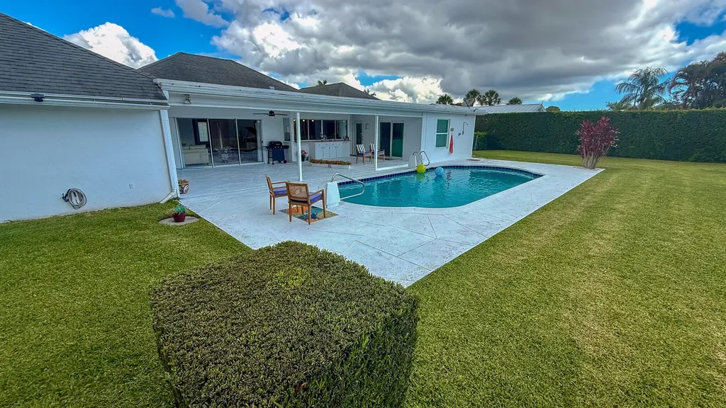 10124 Seagrape Way Palm Beach Gardens FL 33418