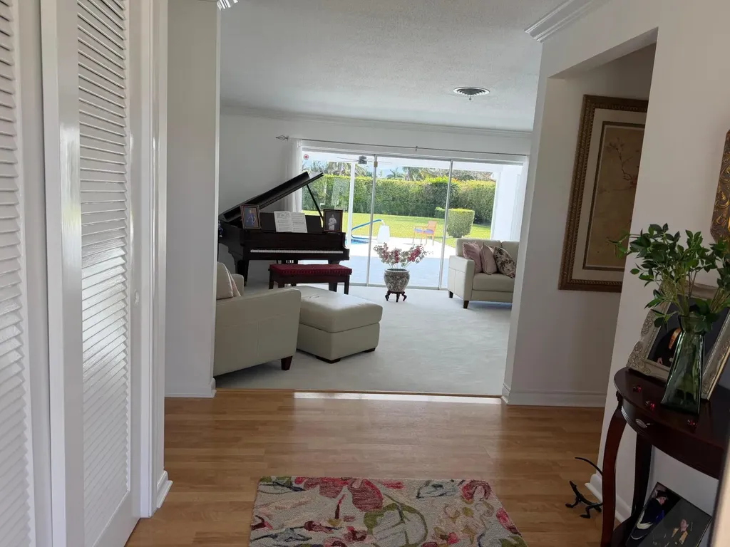 10124 Seagrape Way Palm Beach Gardens FL 33418