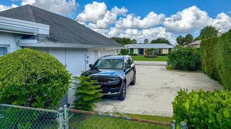 10124 Seagrape Way Palm Beach Gardens FL 33418