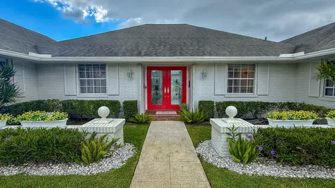 10124 Seagrape Way Palm Beach Gardens FL 33418