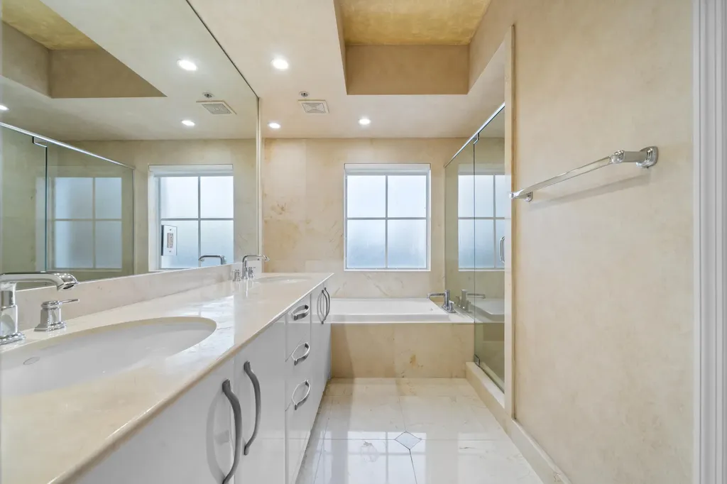 2051 SE 3rd Street Deerfield Beach FL 33441