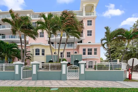 2051 SE 3rd Street Deerfield Beach FL 33441