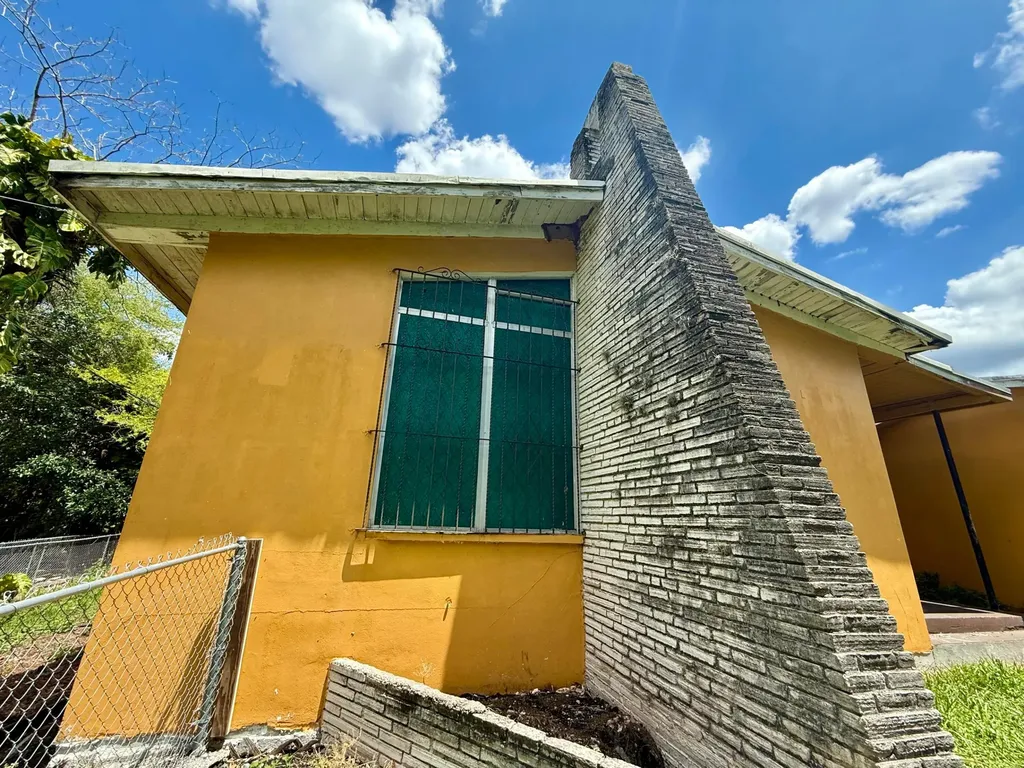 601 W Canal Street Street N Belle Glade FL 33430