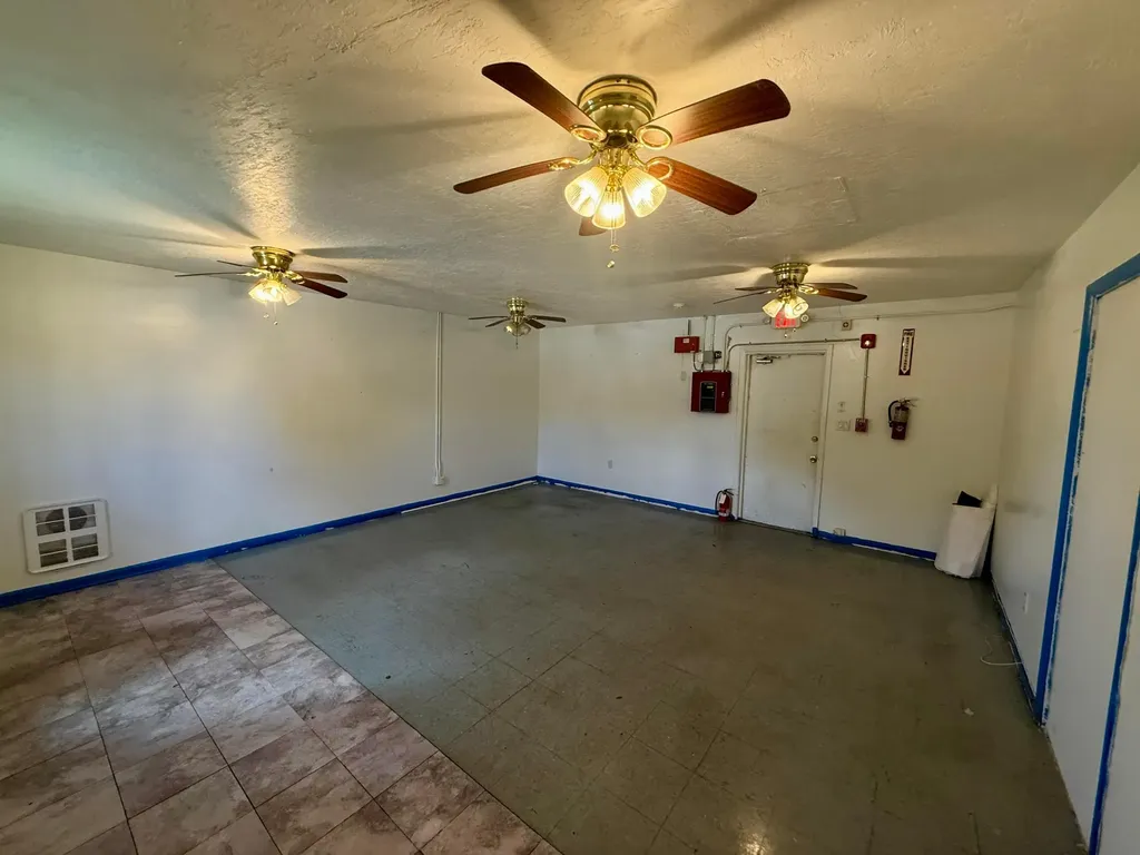 601 W Canal Street Street N Belle Glade FL 33430