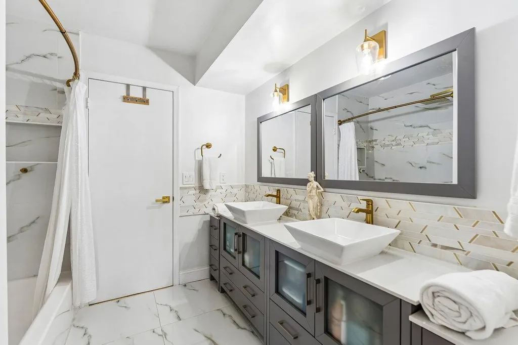 2101 N Palm Circle North Palm Beach FL 33408
