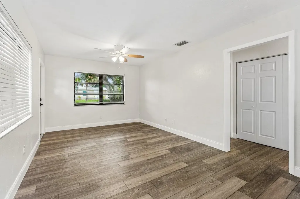 2101 N Palm Circle North Palm Beach FL 33408