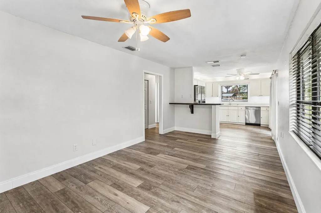 2101 N Palm Circle North Palm Beach FL 33408