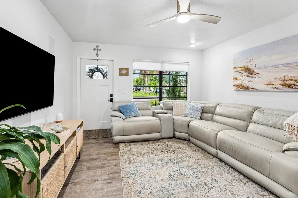 2101 N Palm Circle North Palm Beach FL 33408