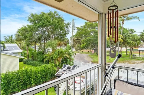 2101 N Palm Circle North Palm Beach FL 33408