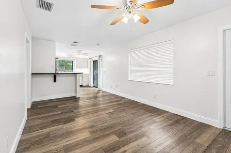 2101 N Palm Circle North Palm Beach FL 33408