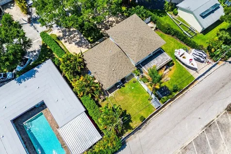 2101 N Palm Circle North Palm Beach FL 33408