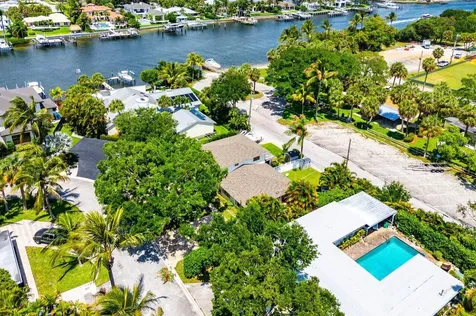 2101 N Palm Circle North Palm Beach FL 33408