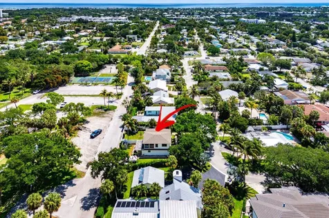 2101 N Palm Circle North Palm Beach FL 33408