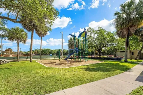 2101 N Palm Circle North Palm Beach FL 33408