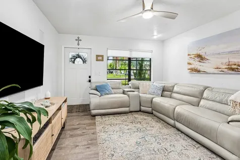 2101 N Palm Circle North Palm Beach FL 33408
