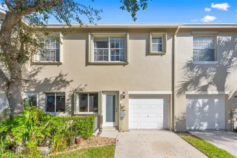 2124 SE Eatonville Drive Port St Lucie FL 34952