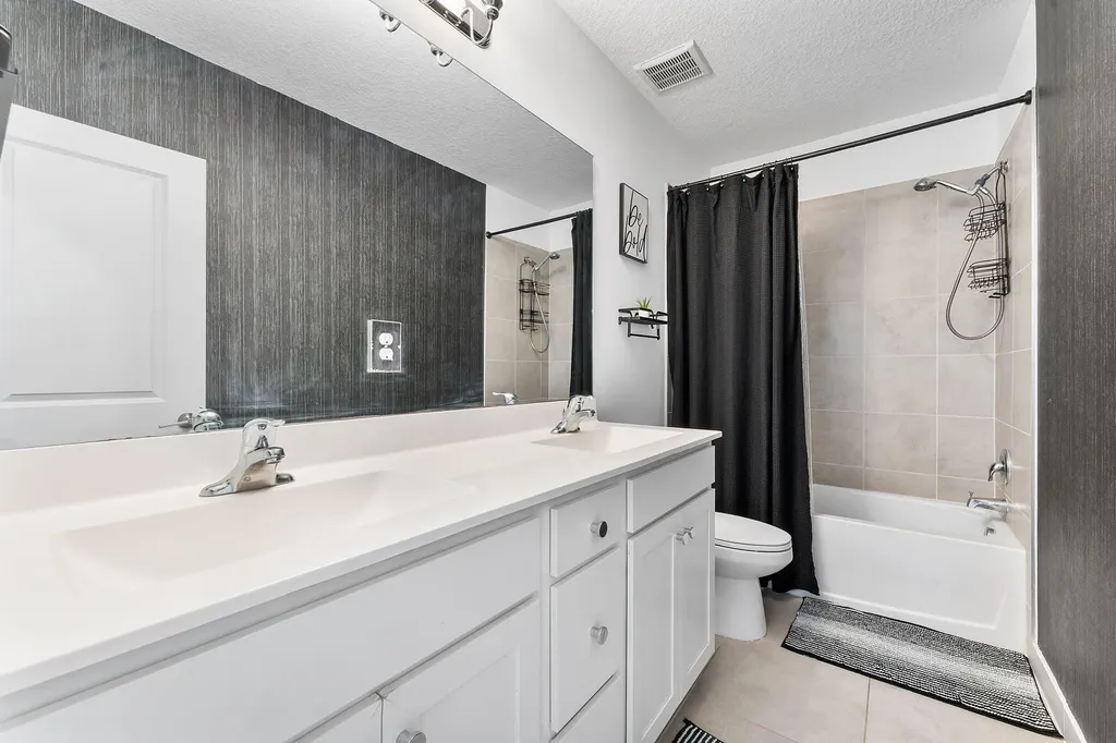 1131 Veleiros Boulevard Deerfield Beach FL 33064
