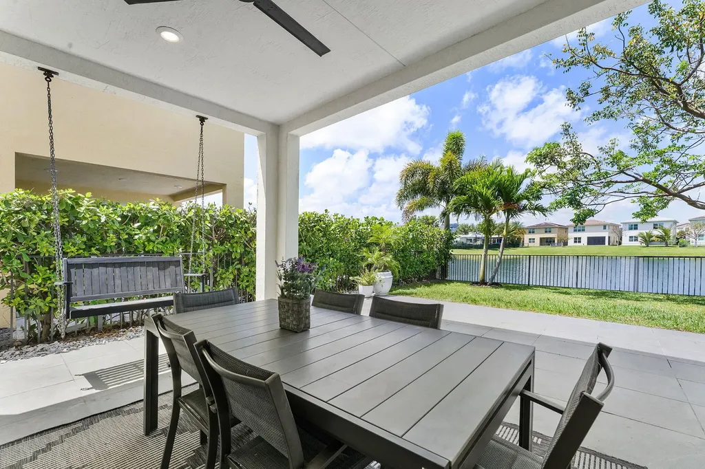 1131 Veleiros Boulevard Deerfield Beach FL 33064