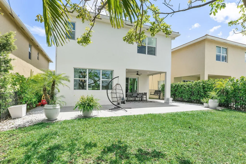 1131 Veleiros Boulevard Deerfield Beach FL 33064