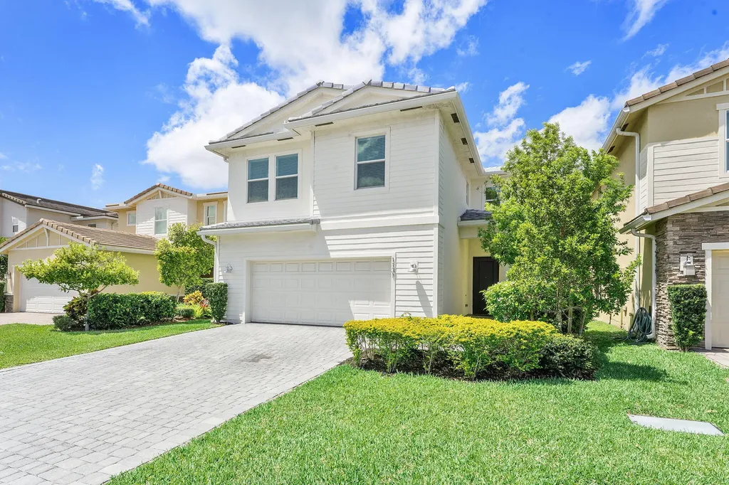 1131 Veleiros Boulevard Deerfield Beach FL 33064