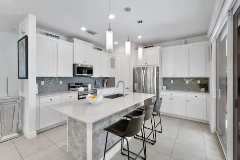 1131 Veleiros Boulevard Deerfield Beach FL 33064