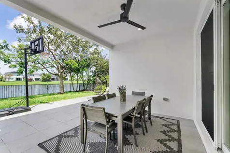 1131 Veleiros Boulevard Deerfield Beach FL 33064