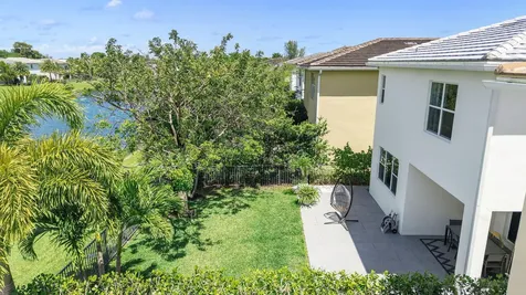 1131 Veleiros Boulevard Deerfield Beach FL 33064