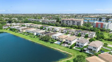 1131 Veleiros Boulevard Deerfield Beach FL 33064