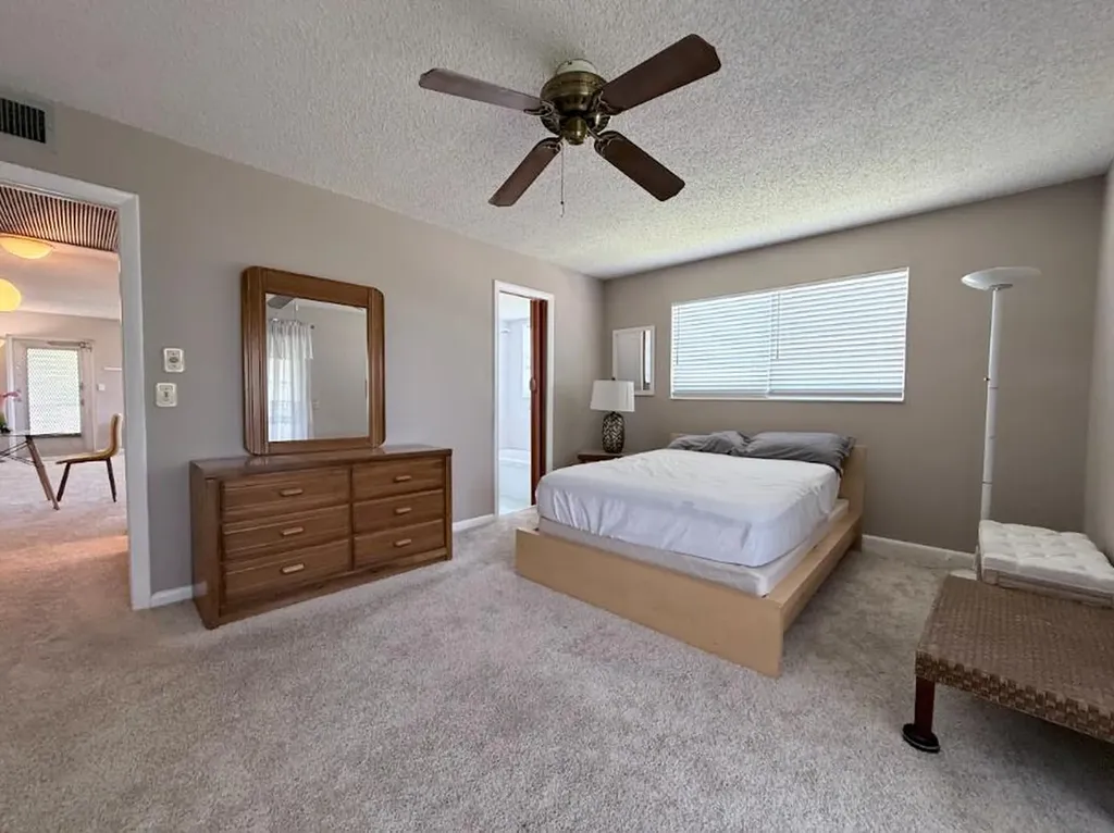 226 Windsor J West Palm Beach FL 33417