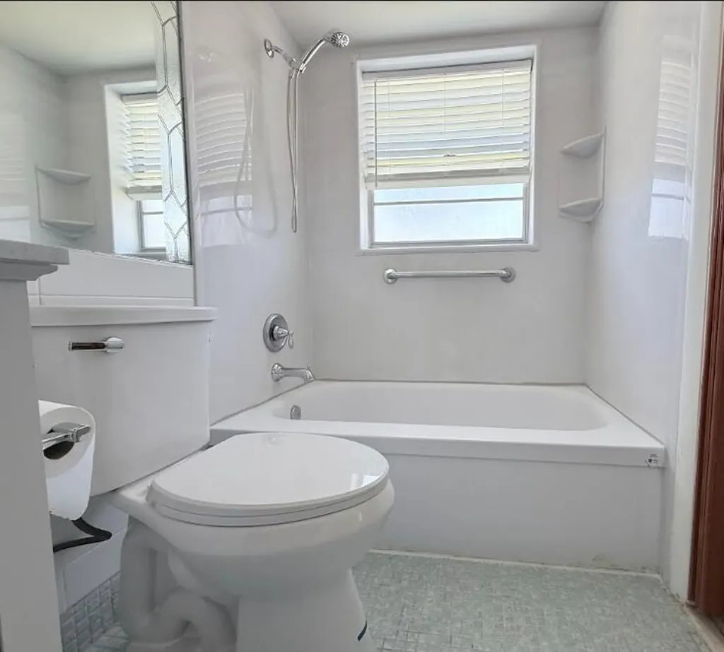 226 Windsor J West Palm Beach FL 33417