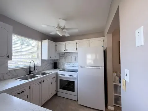 226 Windsor J West Palm Beach FL 33417