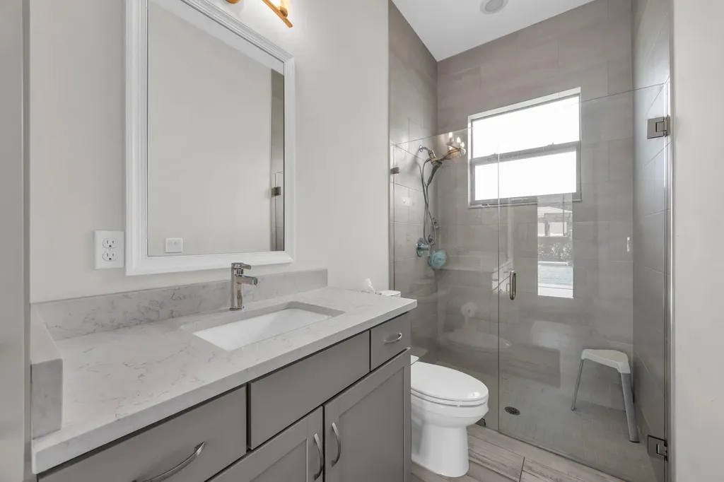 6083 NW East Deville Circle Port St Lucie FL 34986
