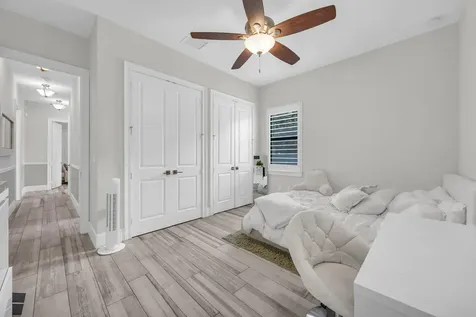 6083 NW East Deville Circle Port St Lucie FL 34986
