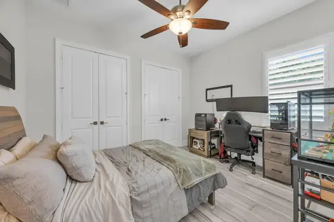 6083 NW East Deville Circle Port St Lucie FL 34986