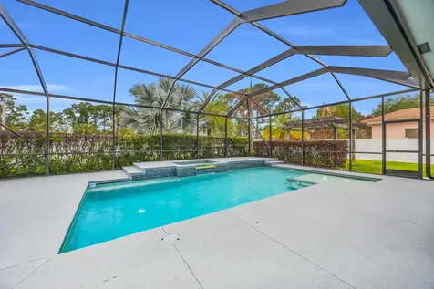 6083 NW East Deville Circle Port St Lucie FL 34986