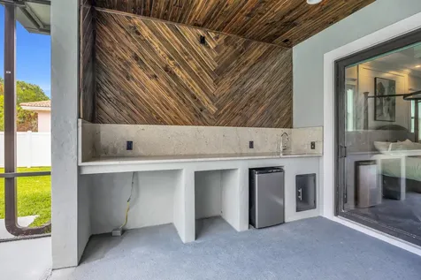 6083 NW East Deville Circle Port St Lucie FL 34986