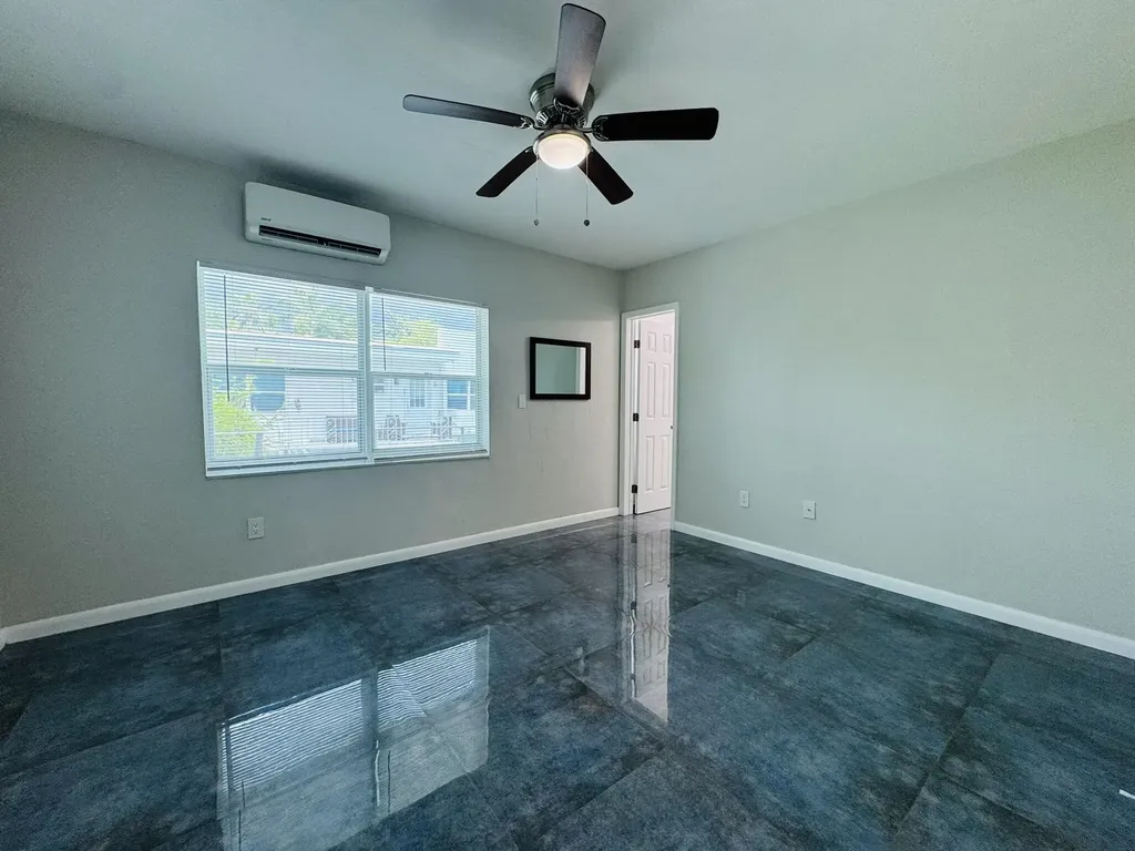 935 8th Street Miami Beach FL 33139