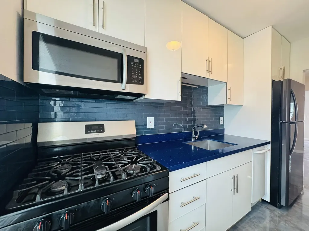935 8th Street Miami Beach FL 33139