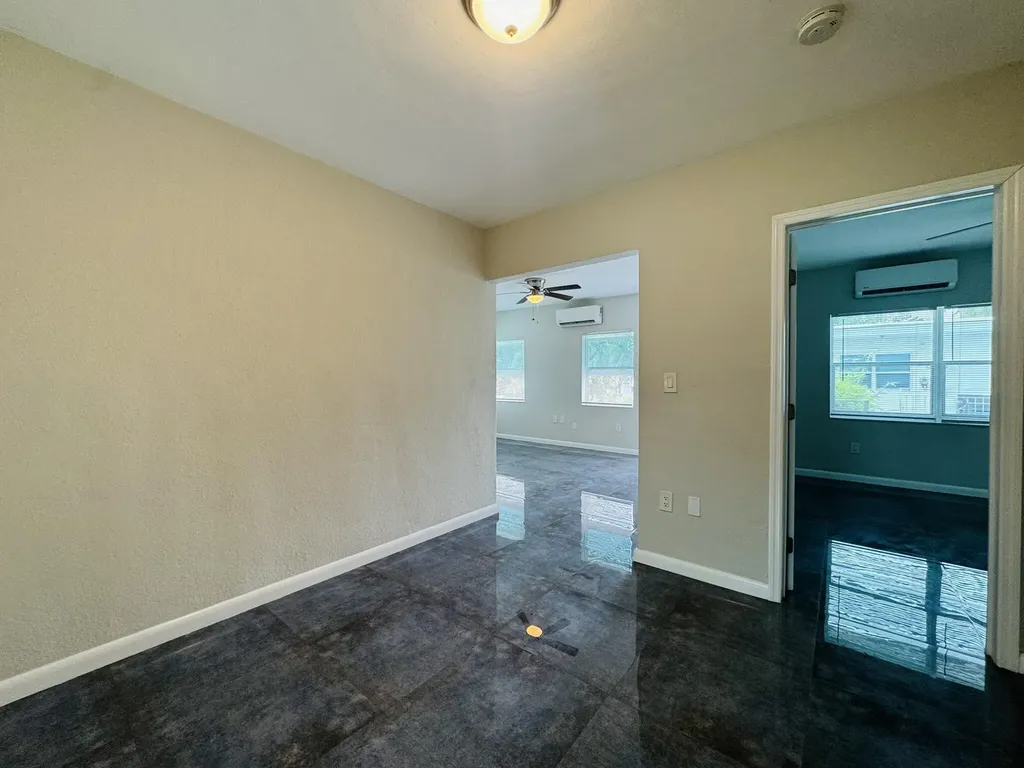 935 8th Street Miami Beach FL 33139