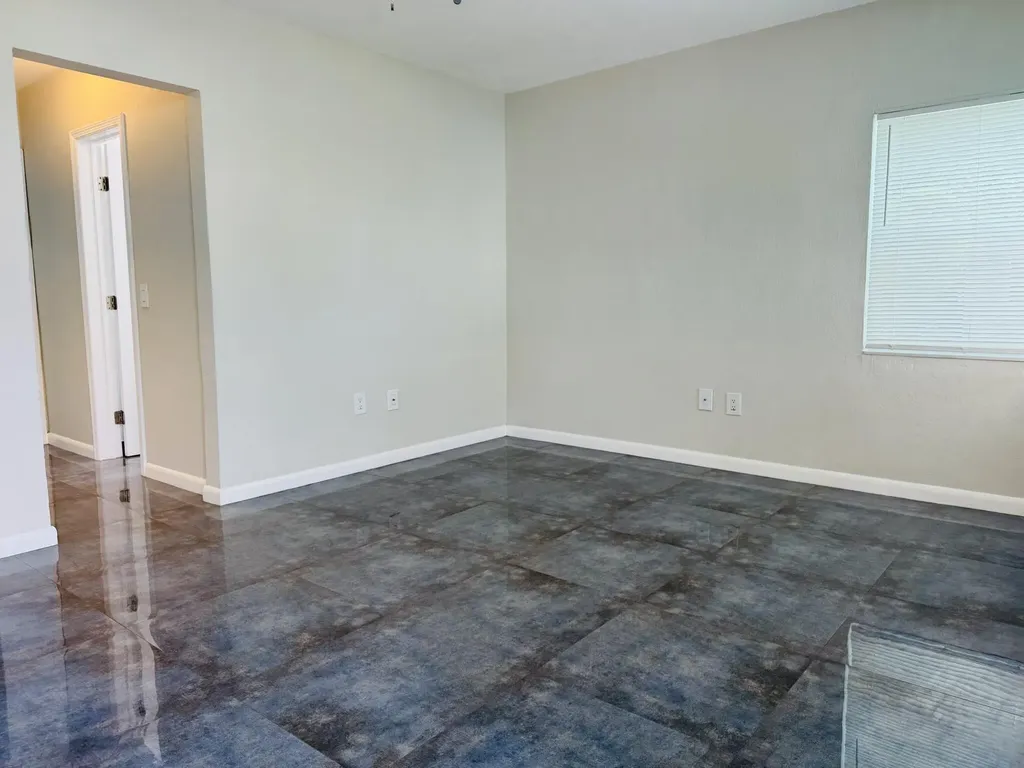 935 8th Street Miami Beach FL 33139