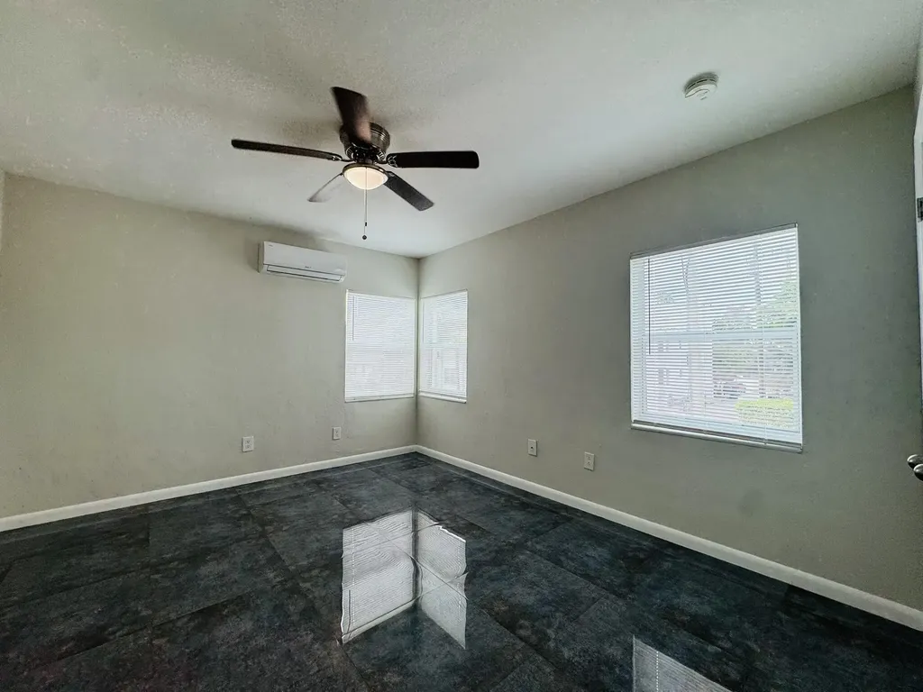 935 8th Street Miami Beach FL 33139