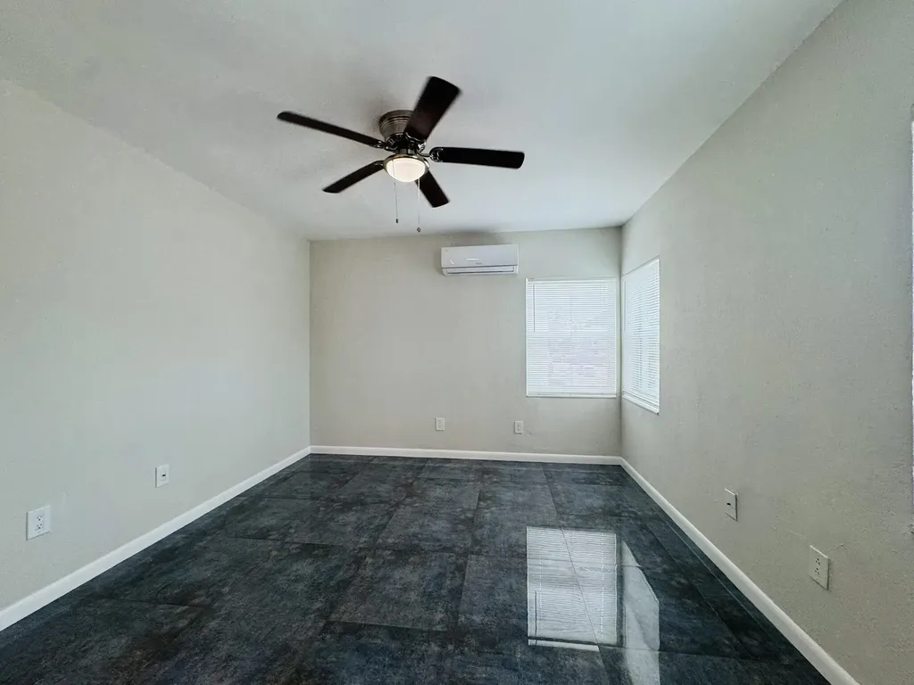 935 8th Street Miami Beach FL 33139