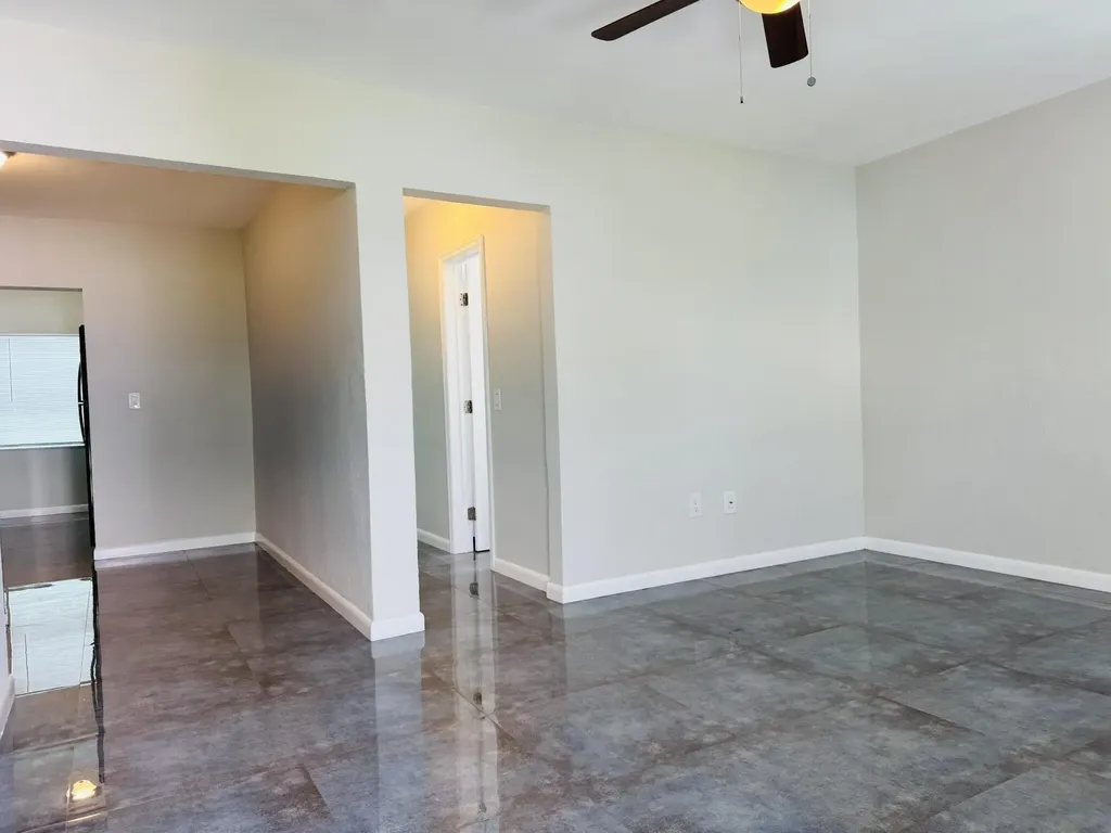 935 8th Street Miami Beach FL 33139