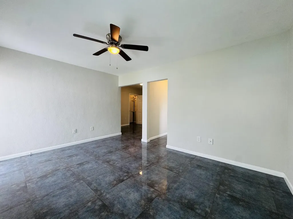 935 8th Street Miami Beach FL 33139