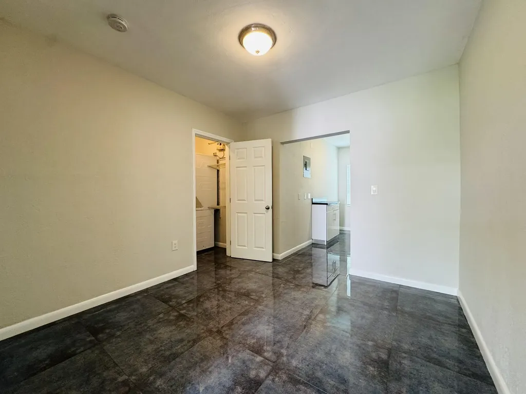 935 8th Street Miami Beach FL 33139