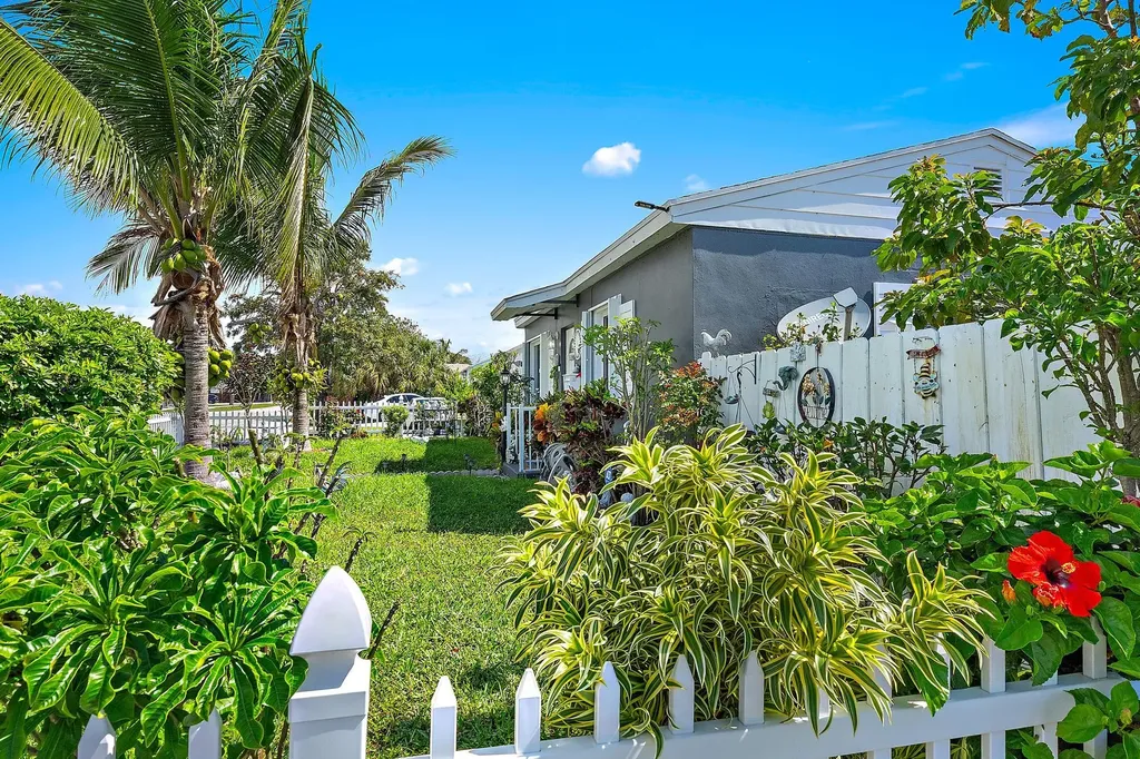 5320 Parker Avenue West Palm Beach FL 33405
